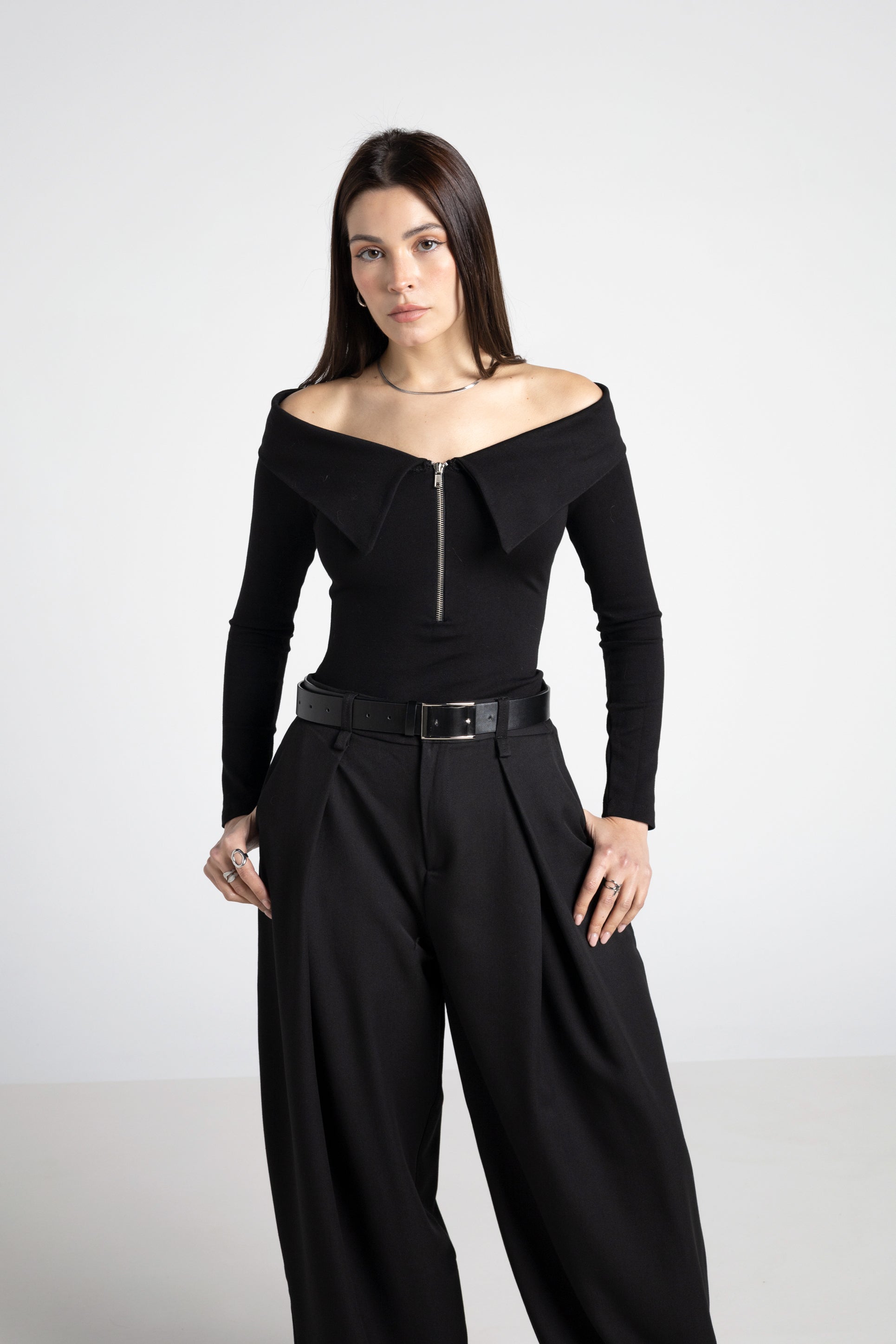 Pleated Barrel Pants – Tailored Baggy wide leg Trousers