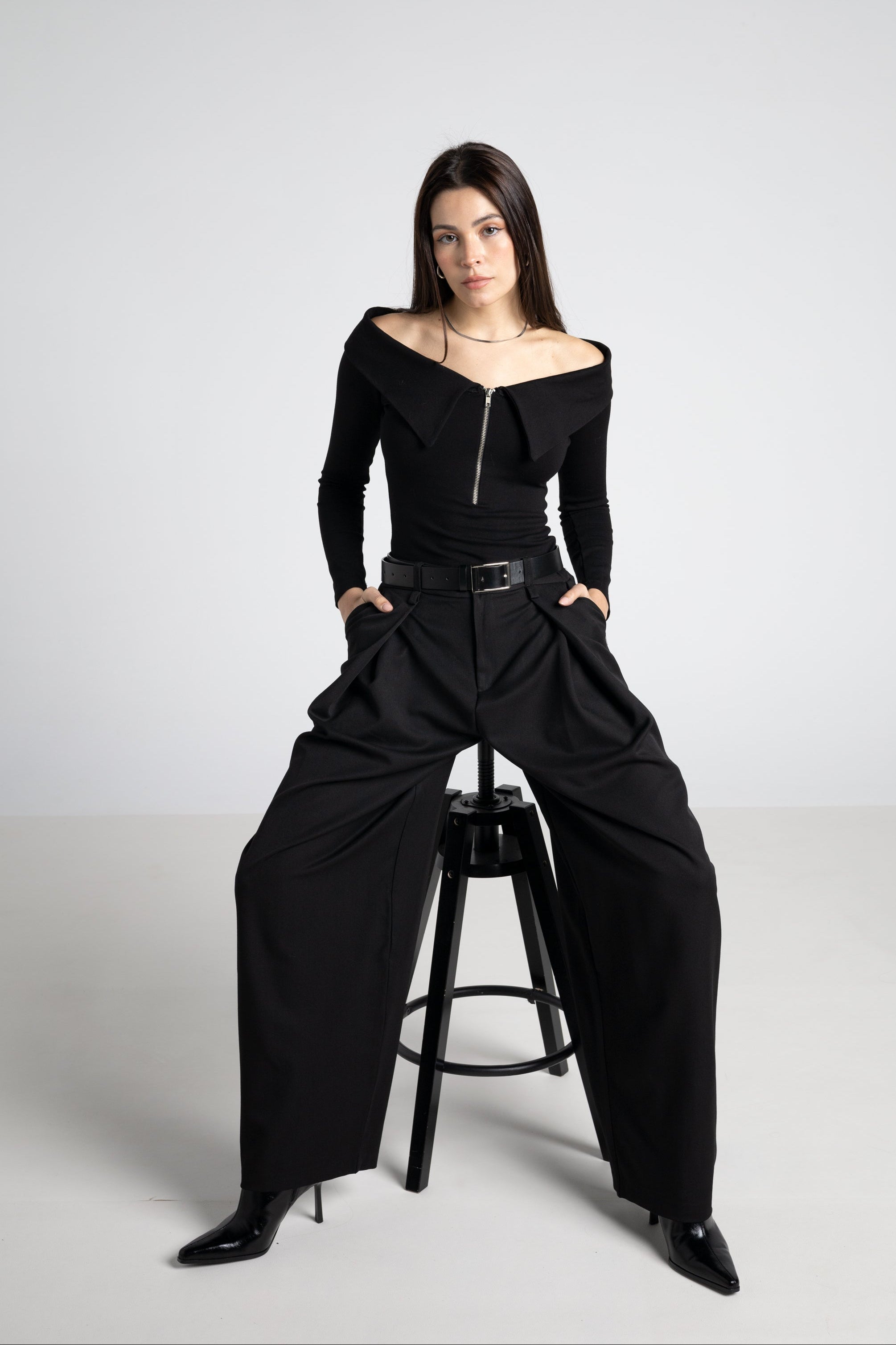 Top con cuello barco y cremallera - Top victoriano Bardot