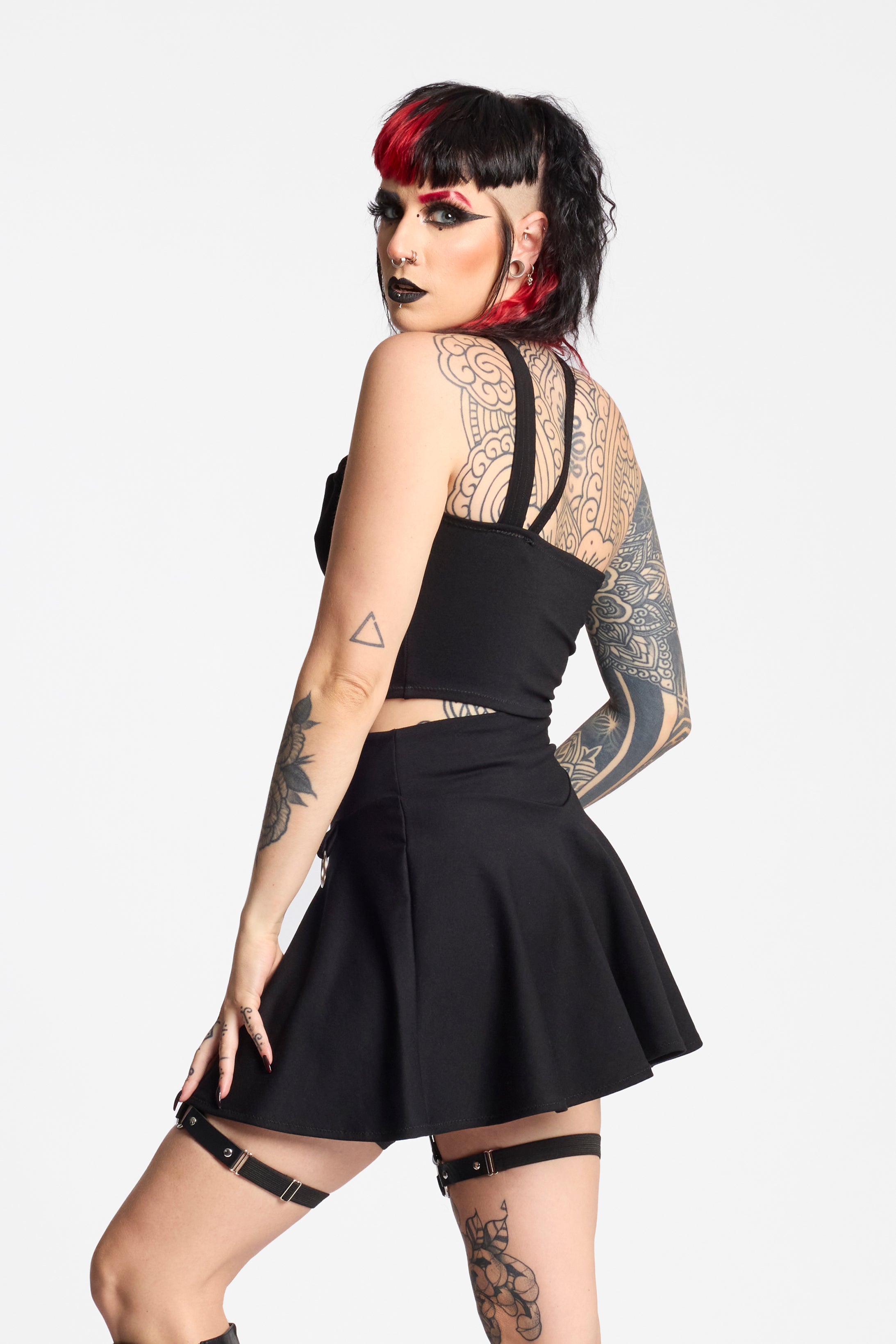 Black Punk Mini Skater Skirt – Rave & Festival Outfit with Metal Ring Detail