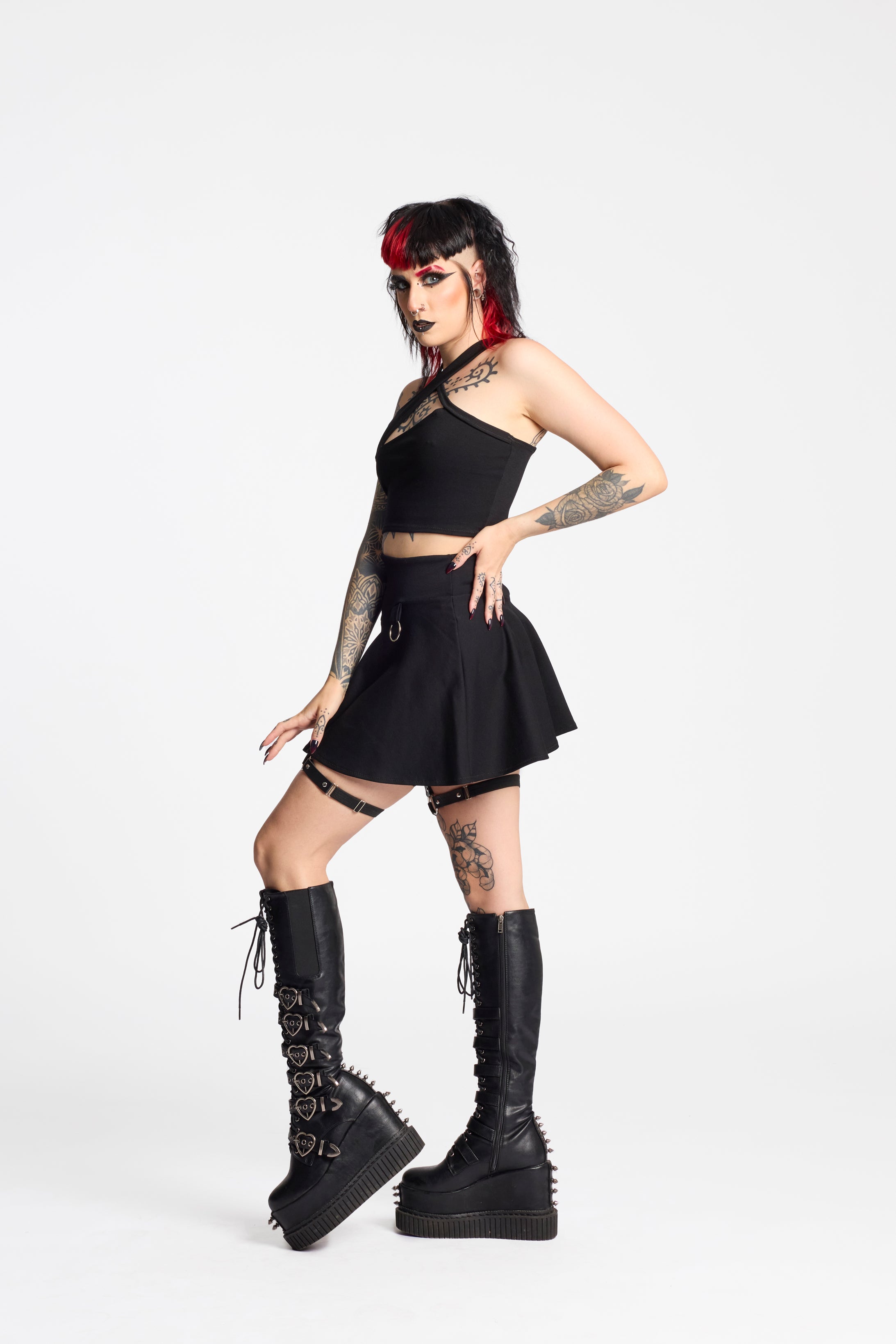 Black Punk Mini Skater Skirt – Rave & Festival Outfit with Metal Ring Detail