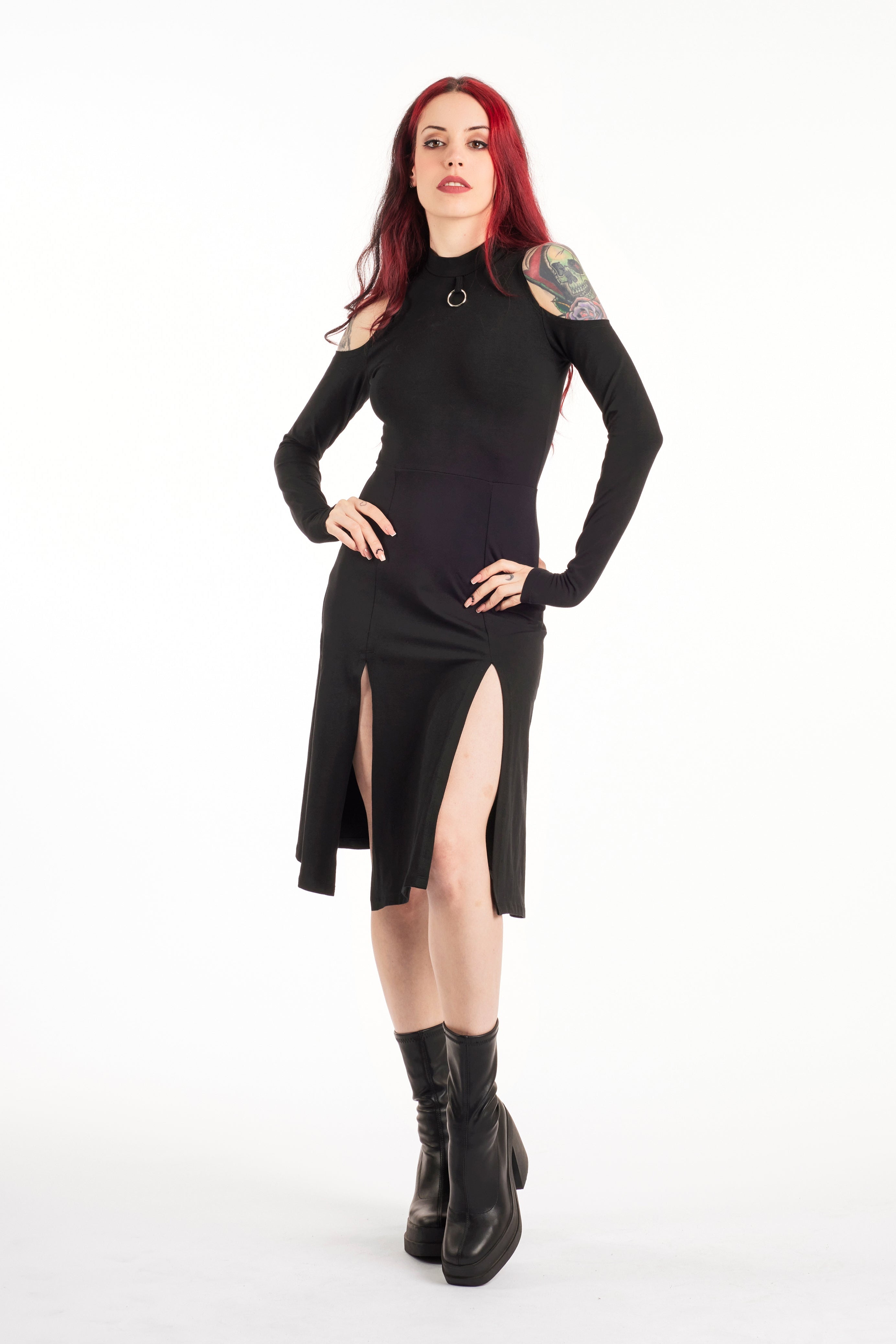 Grunge Midikleid mit Schlitzen vorne und Ärmeln