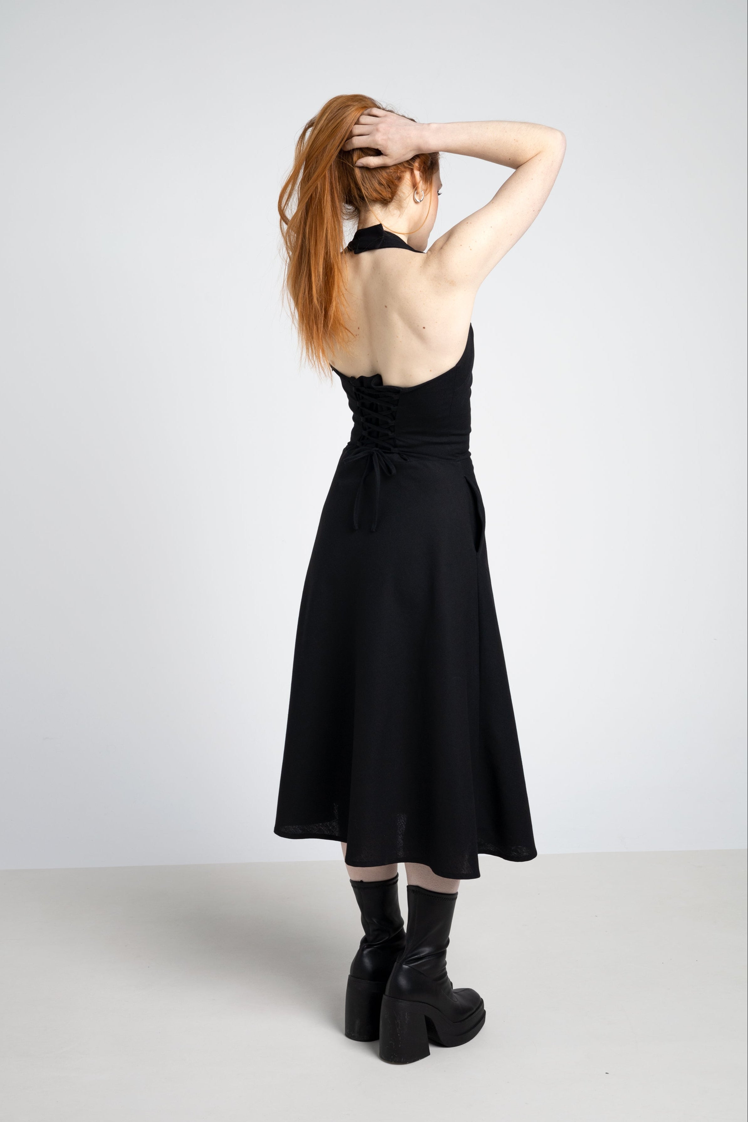 Monroe linen backless dress