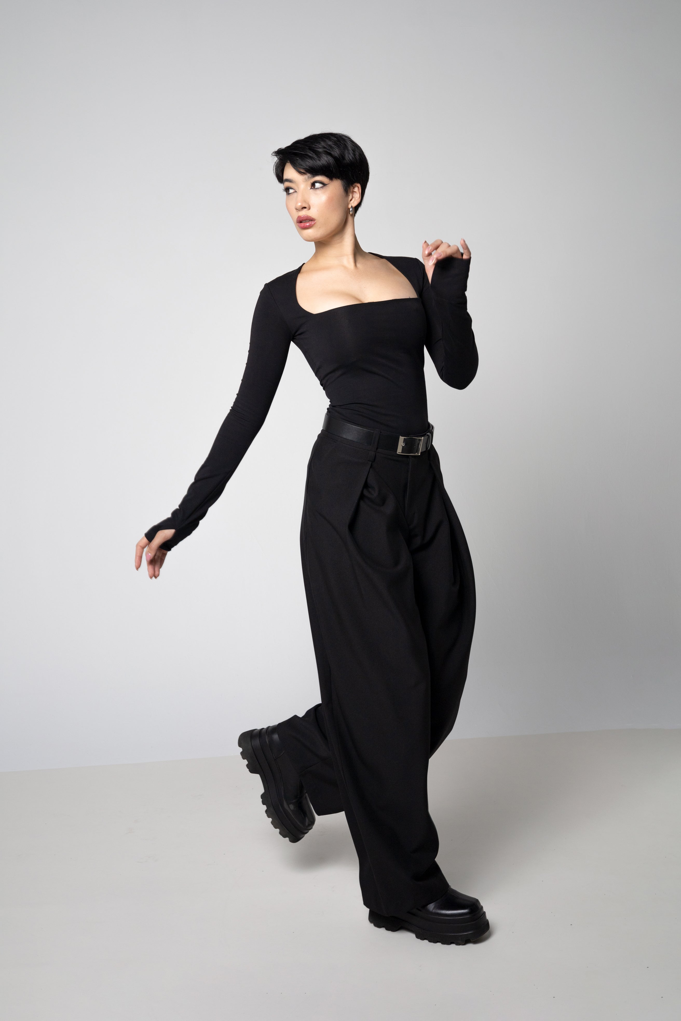 Pleated Barrel Pants – Tailored Baggy wide leg Trousers