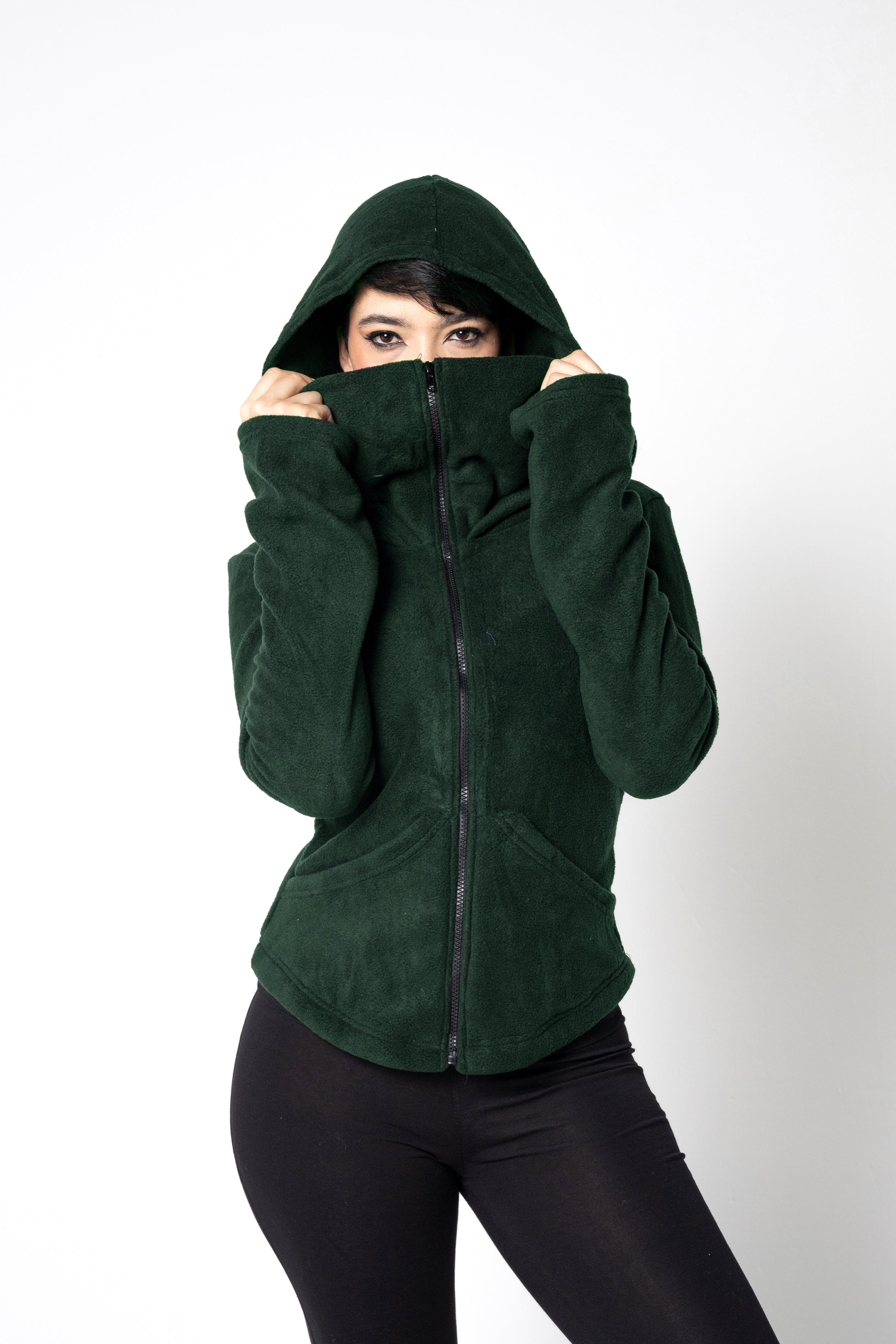 Schwarze Ninja Fleecejacke mit Kapuze – Gothic Pixie Wintermantel mit Gesichtsmaske