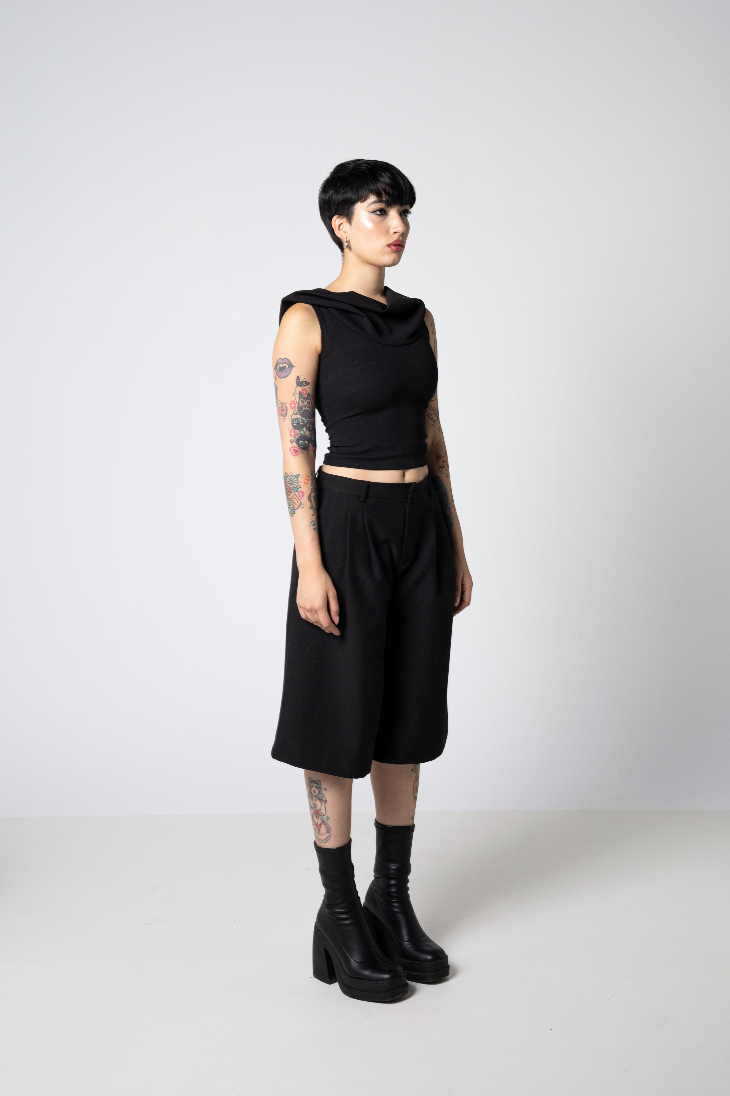 Cropped pleated culotte trousers with a skirted silhouette - Tailor Jorts