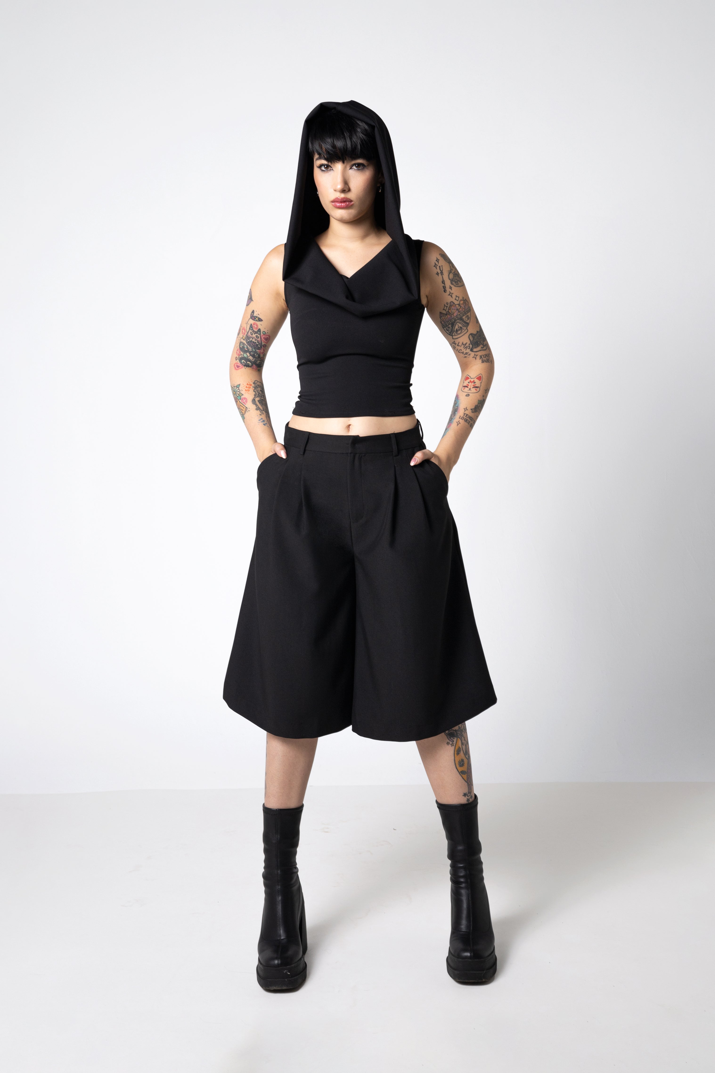 Cropped pleated culotte trousers with a skirted silhouette - Tailor Jorts