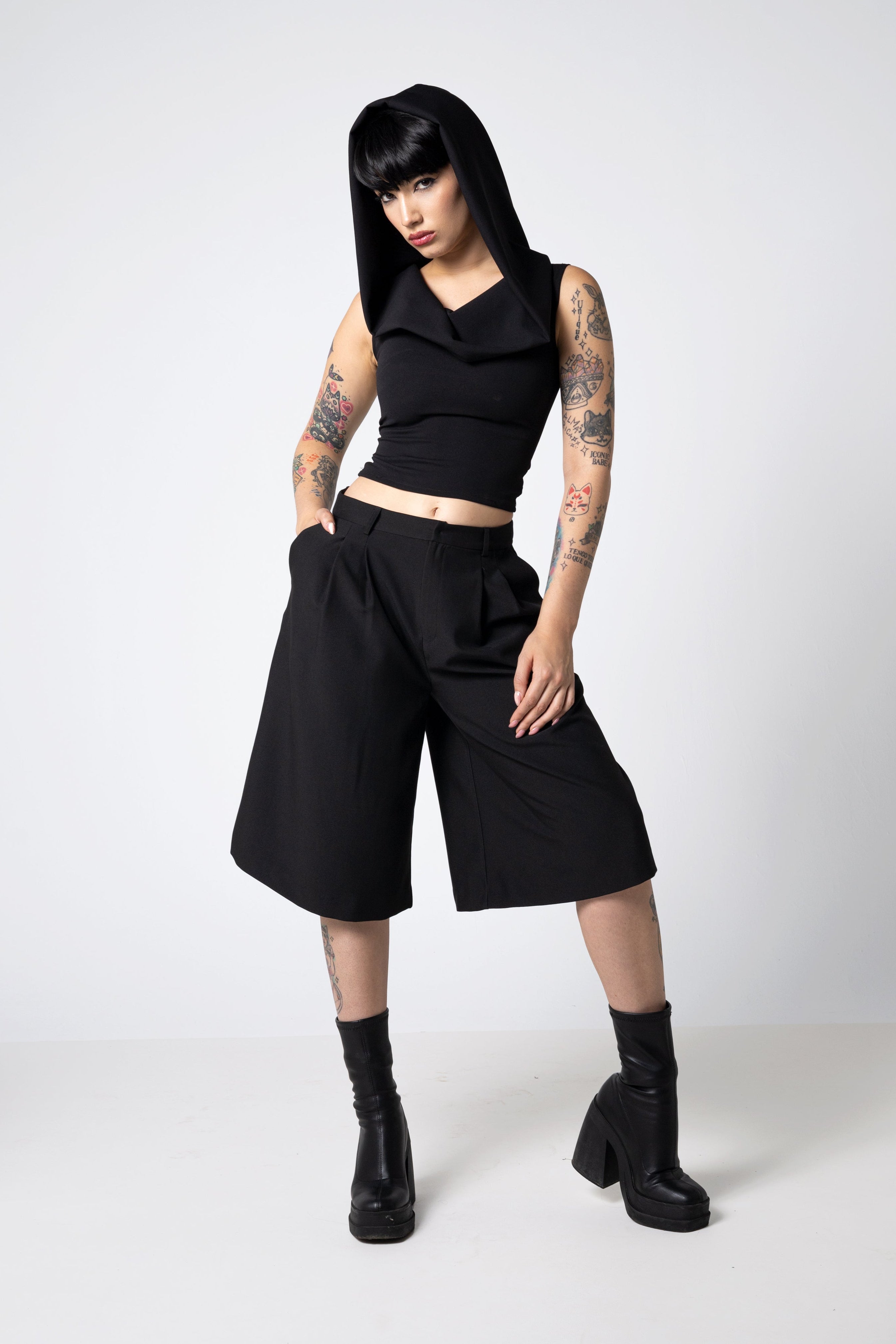 Cropped pleated culotte trousers with a skirted silhouette - Tailor Jorts