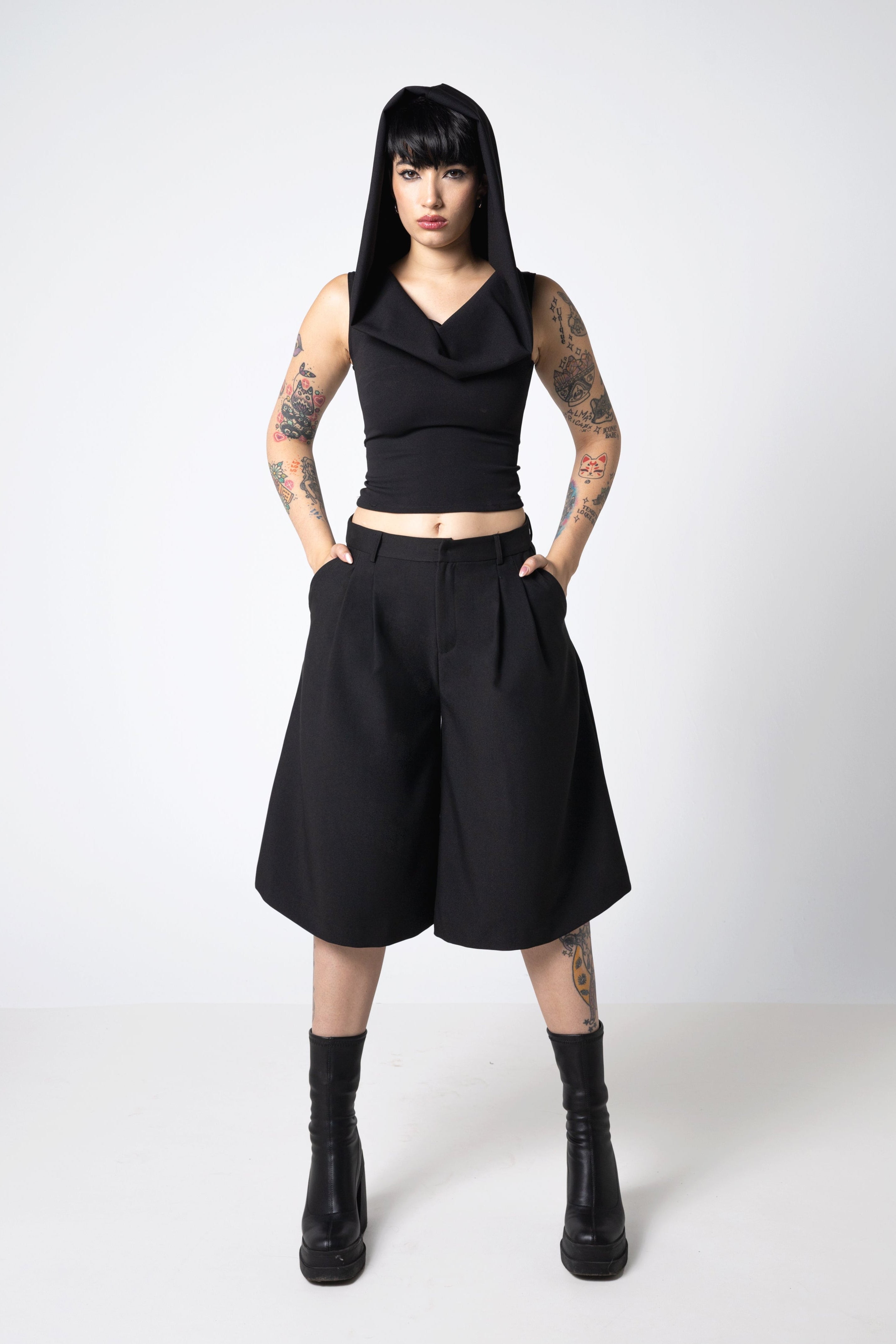 Cropped pleated culotte trousers with a skirted silhouette - Tailor Jorts