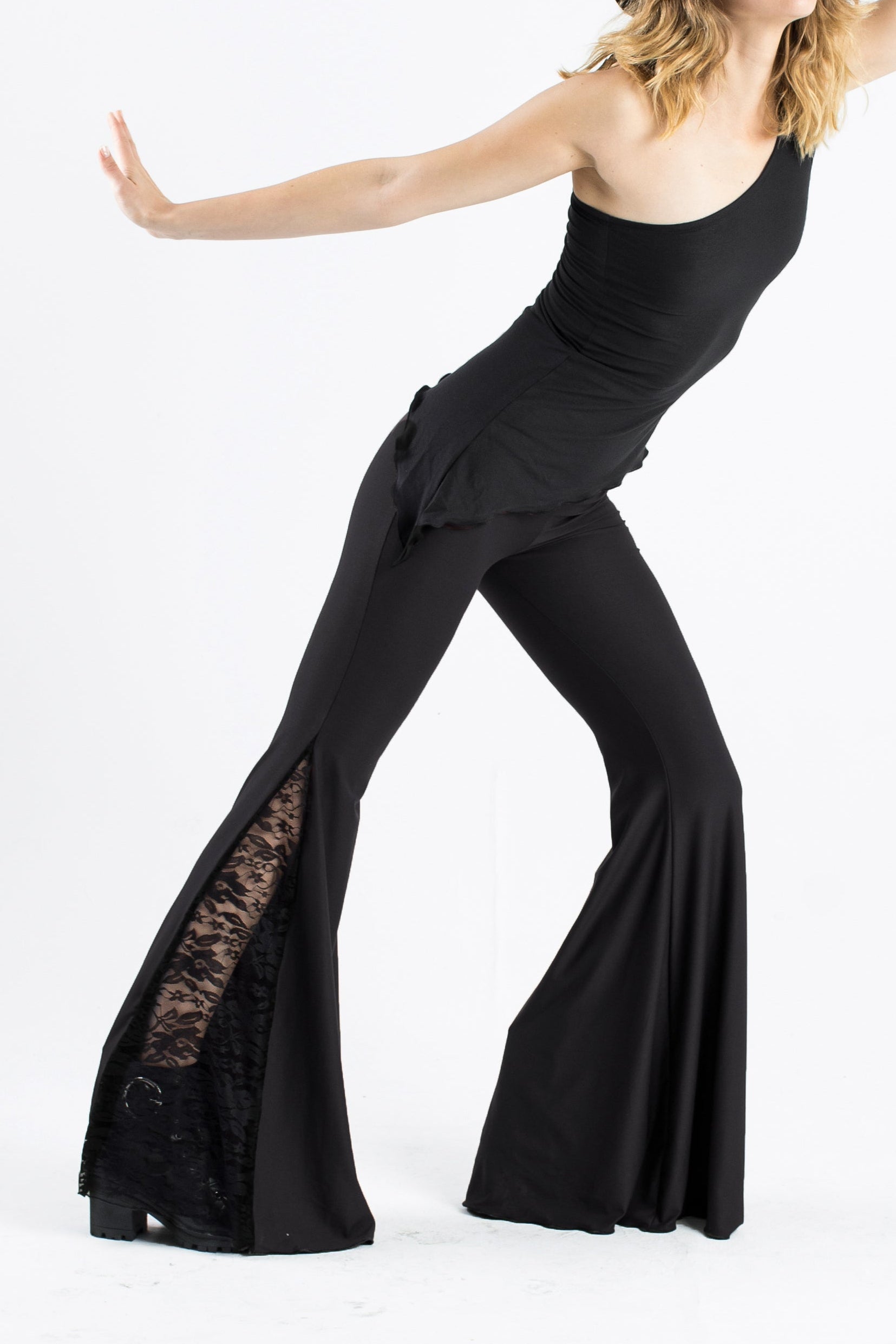 Pantalones acampanados con godet de encaje – Estilo bohemio gótico festivalero