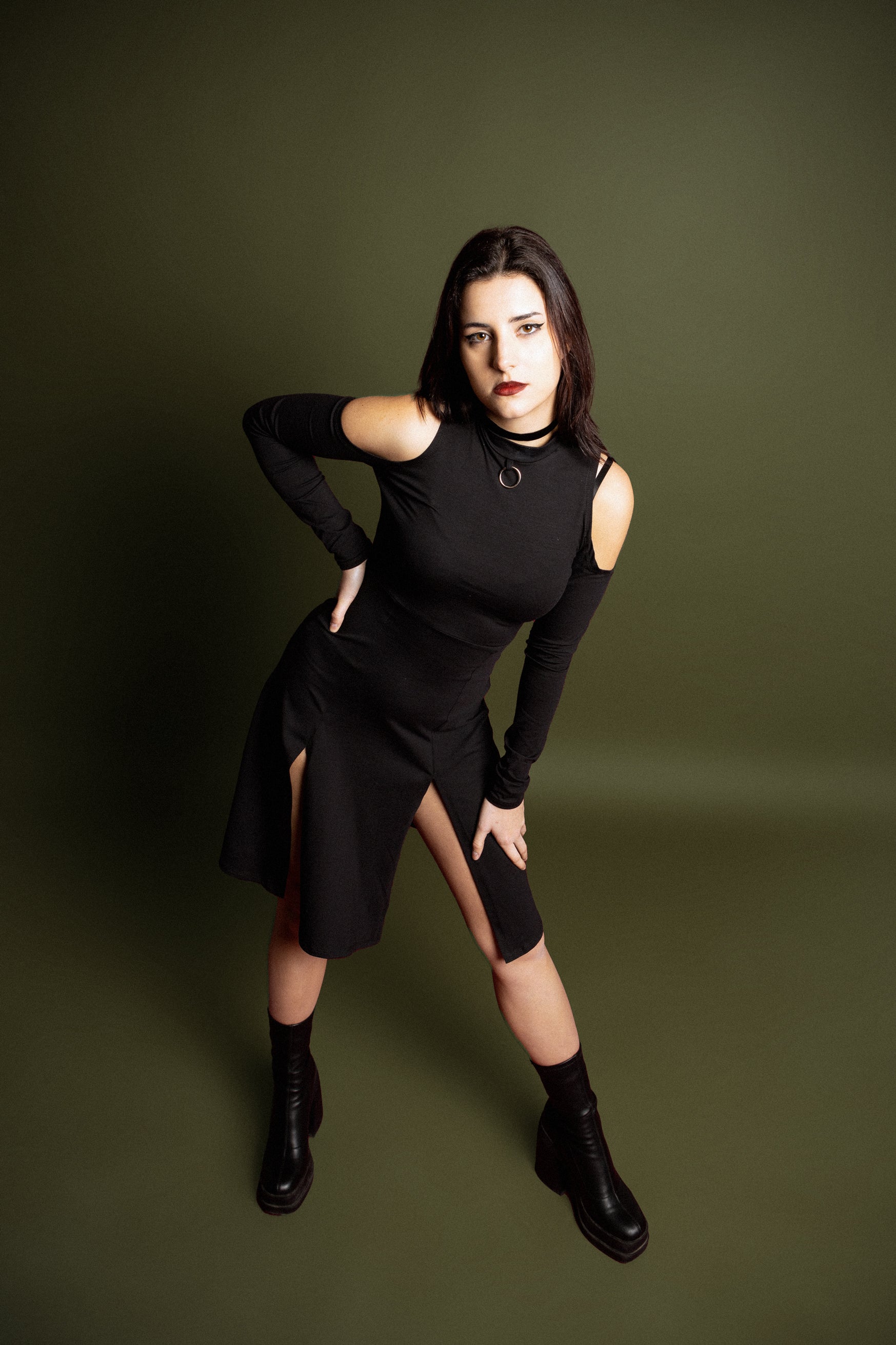 Grunge front slits sleeve midi dress