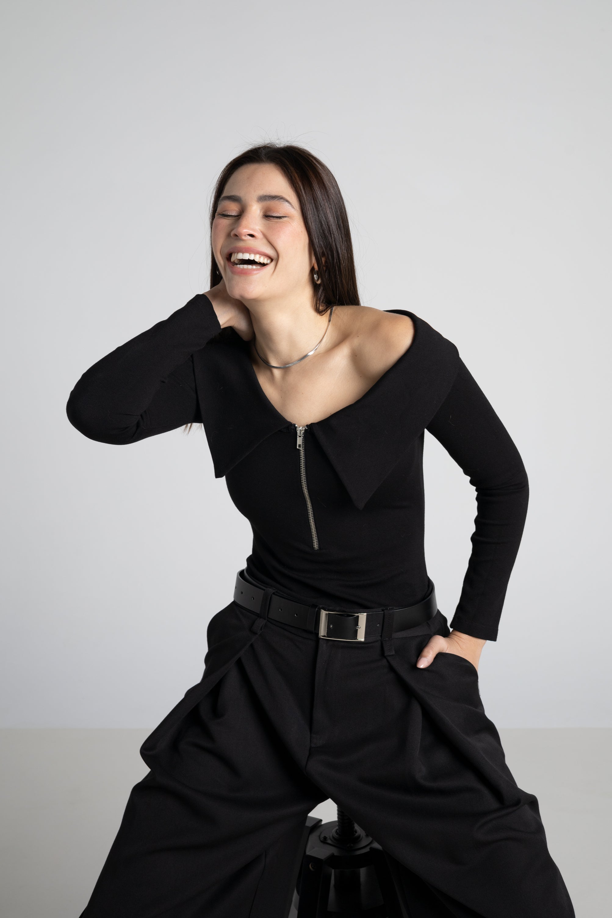Top con cuello barco y cremallera - Top victoriano Bardot