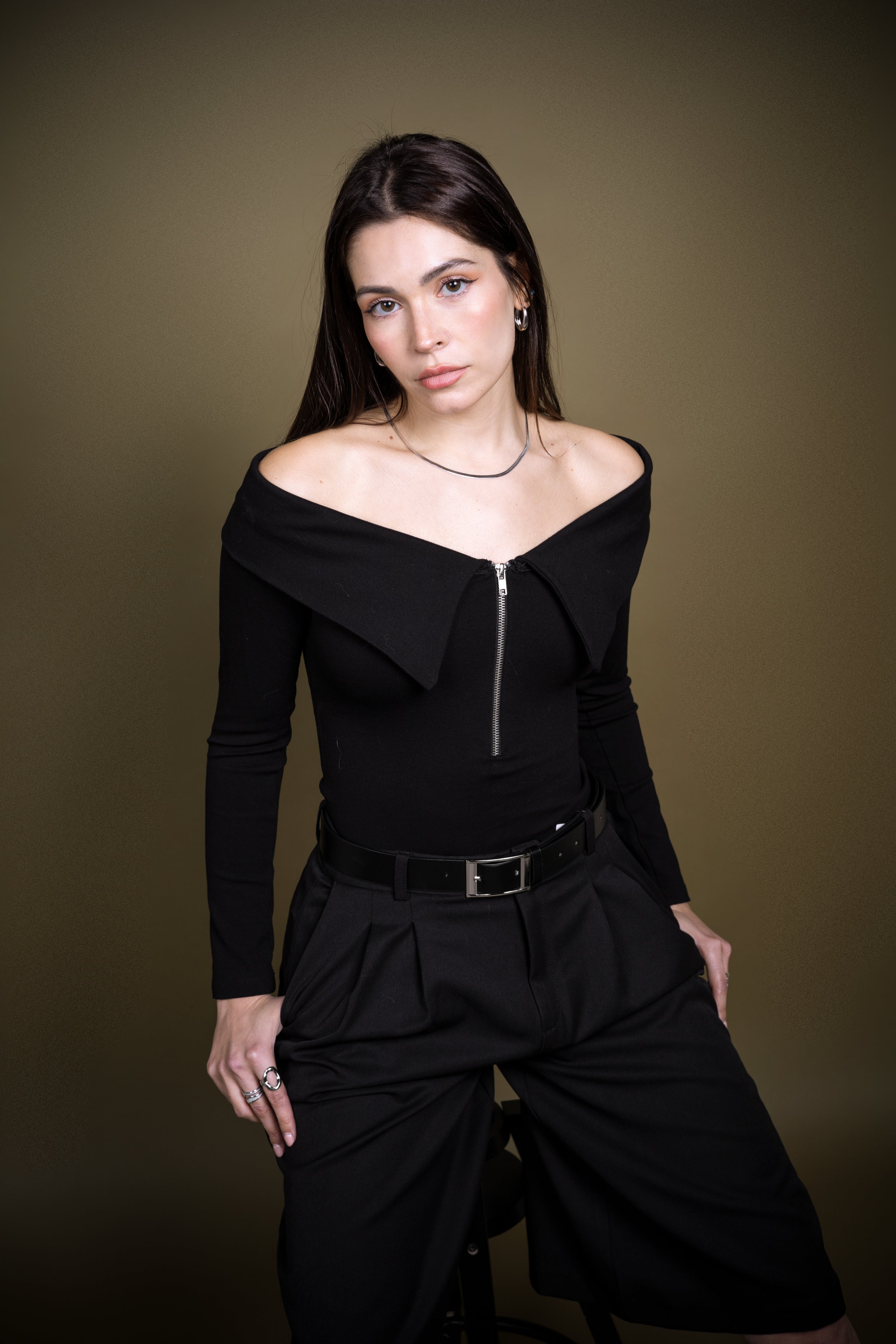 Elegant Bardot Zip Top – Gothic Ponte Roma Cocktail Shirt